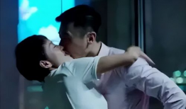 激情吻戏视频,浪漫火花四溢，观众心动不已